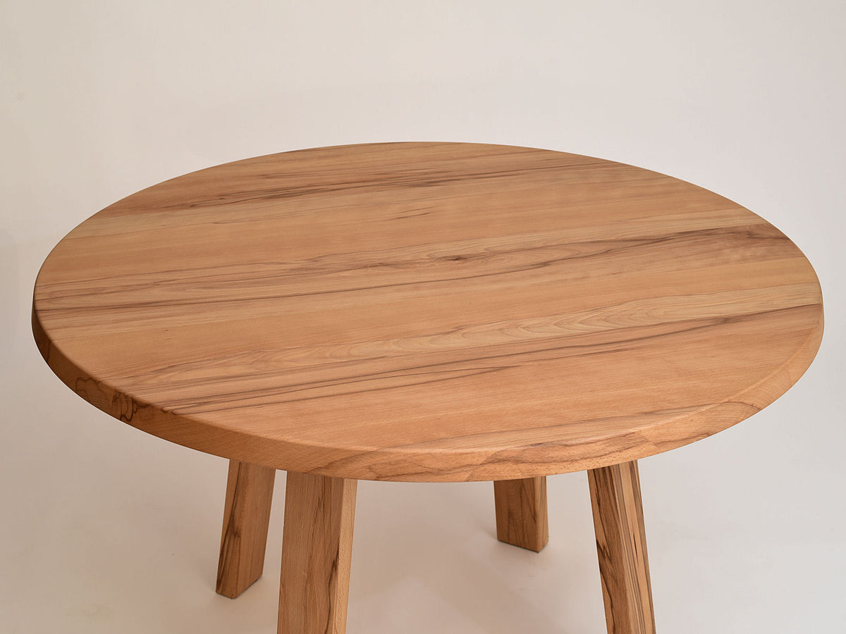 Tisch Bardo, Kernbuche, D 120 cm. Kerniges Holz. knackiger Preis