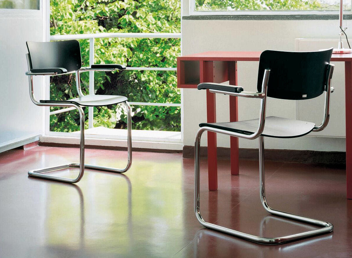 Freischwinger S 43 - Thonet