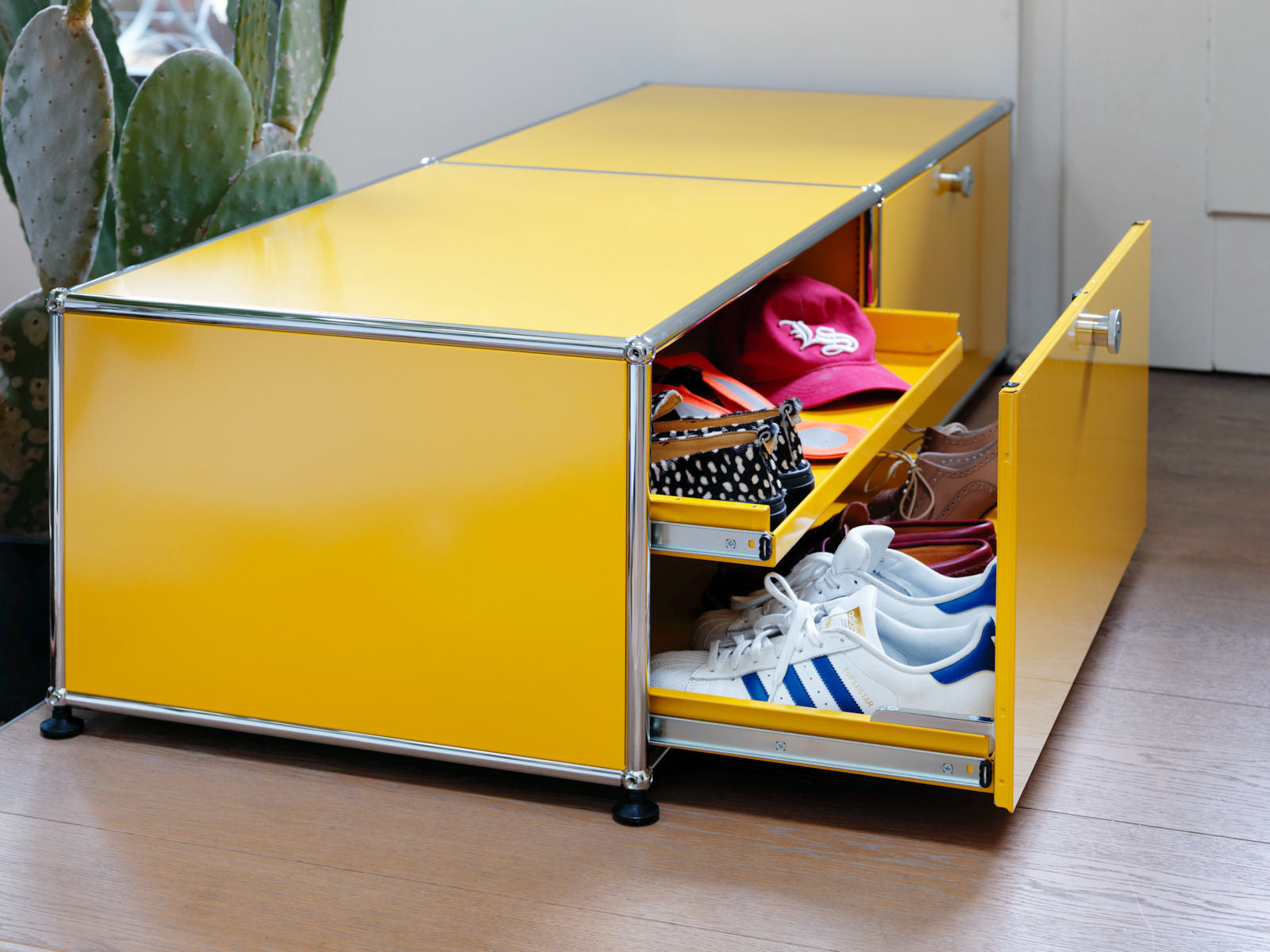 cheops_wohnnatur_garderobe_usm_01
