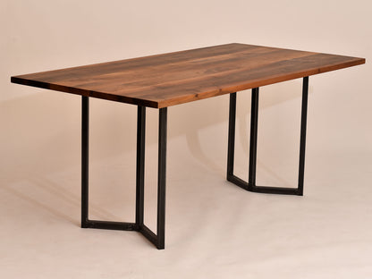 Tisch Plano, Nussbaum, 180/88 cm