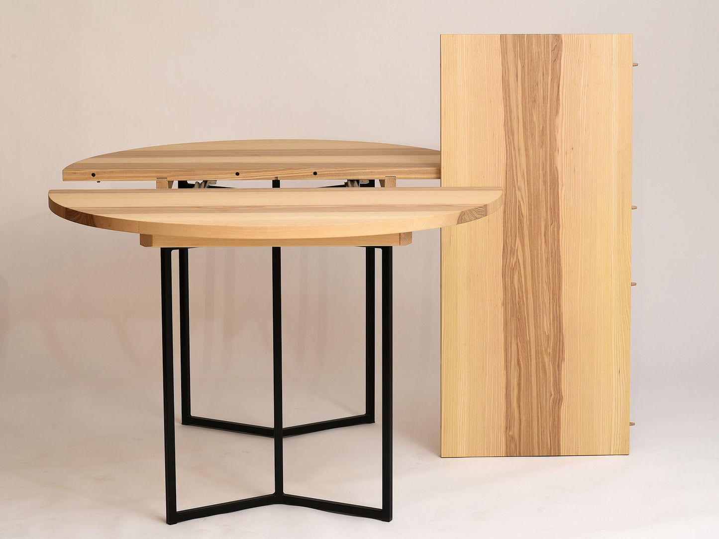 Tisch Orbis, Esche, D 110 cm
