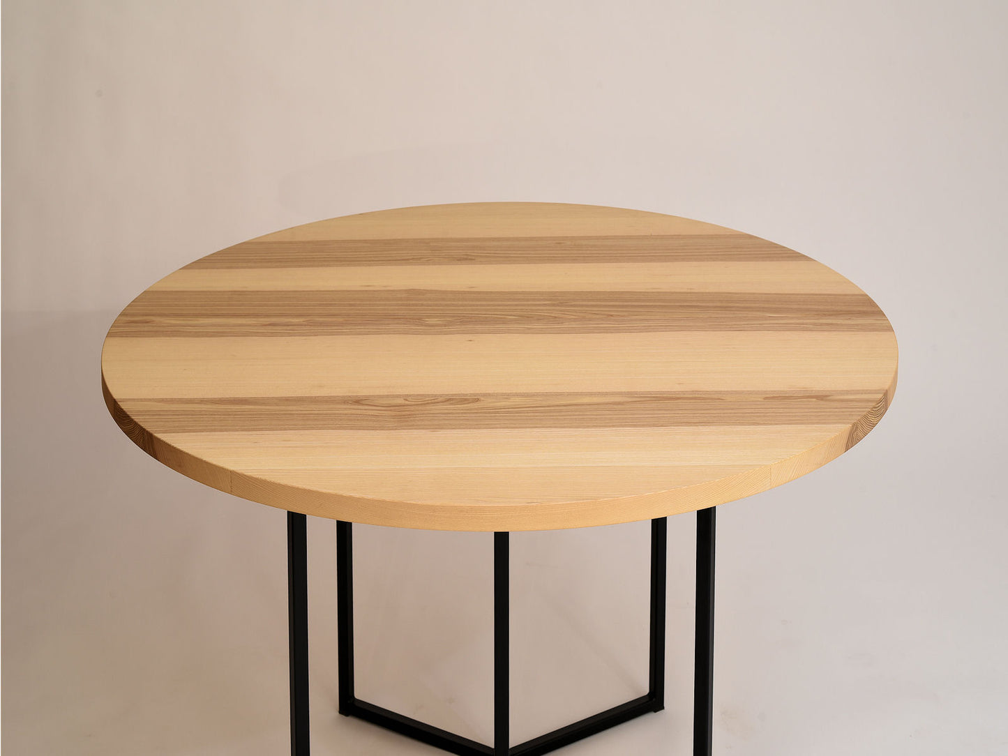 Tisch Orbis, Esche, D 110 cm