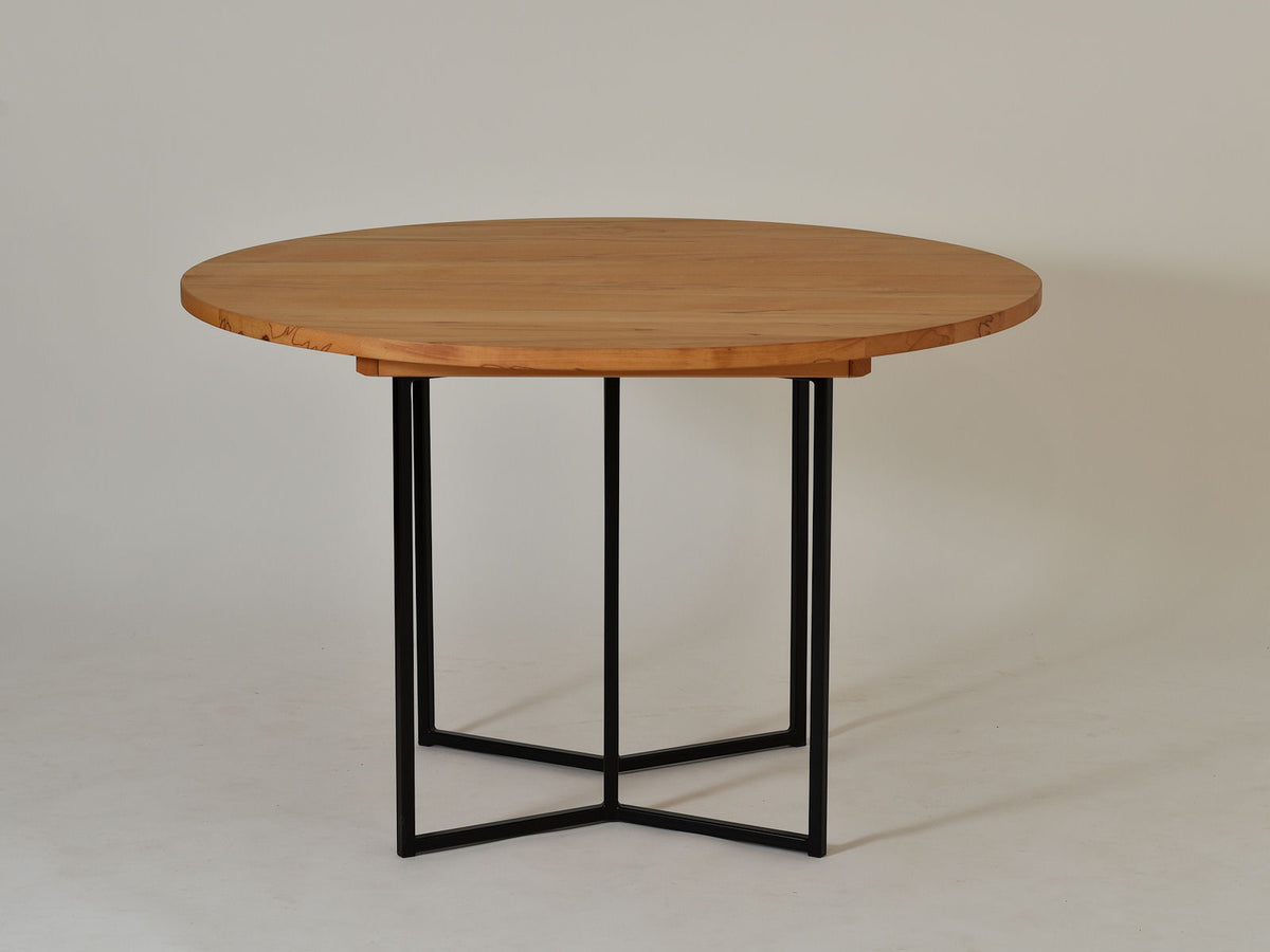 Tisch Orbis, Kernbuche, D 120 cm - Einzelstück im Preis gesenkt