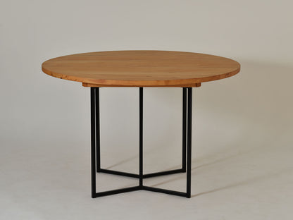 Tisch Orbis, Kernbuche, D 120 cm - Einzelstück im Preis gesenkt