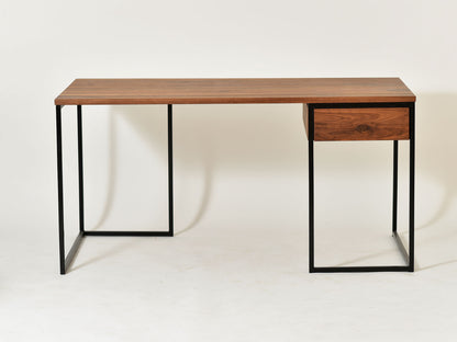 Schreibtisch Orbit mit Schublade, Nussbaum, 150/75 cm