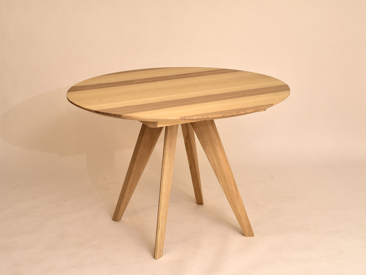 Tisch Sfer, Esche, D 110 cm - besonderes Holz, besonderer Preis