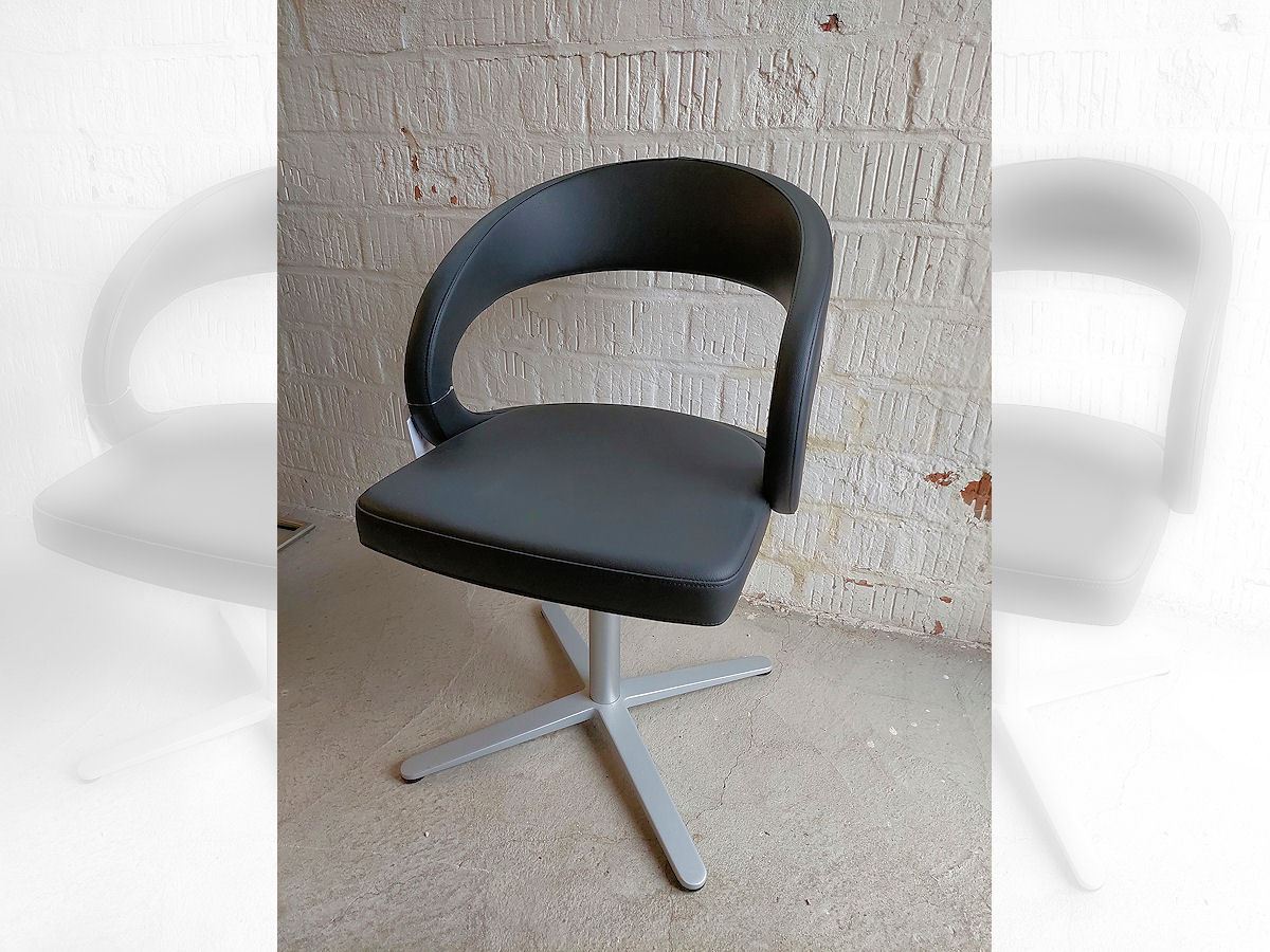 Drehstuhl Girado gepolstert