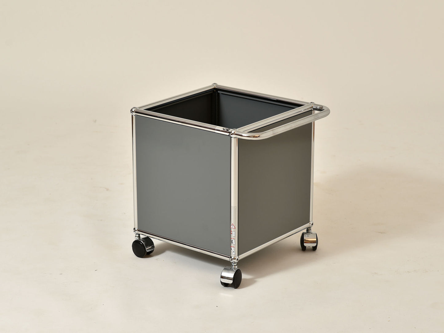 USM-Haller Rollbox, Farbe Mittelgrau