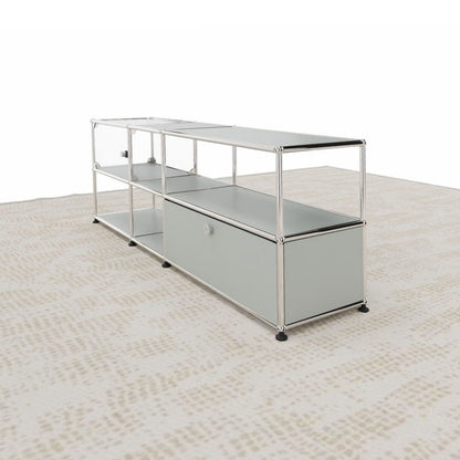 USM Haller - Medienmöbel mit Vitrine